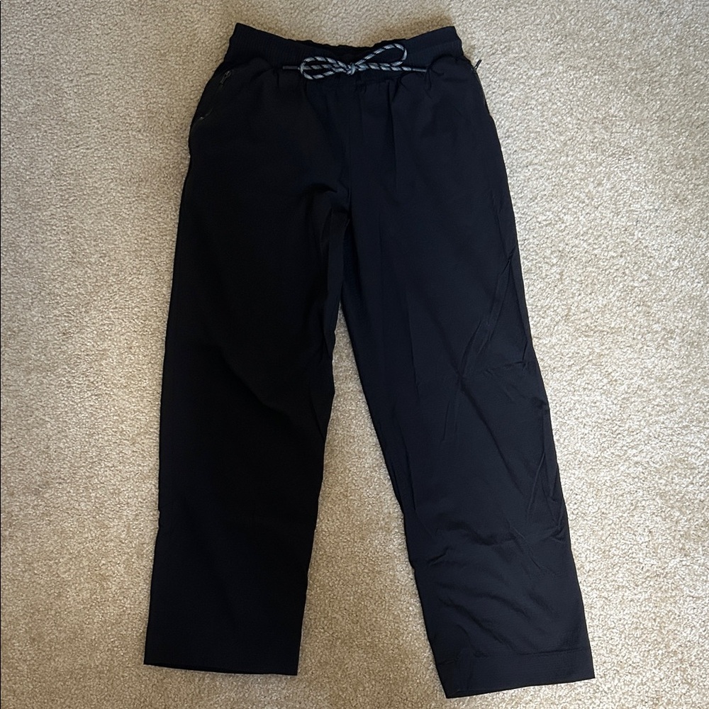 Women’s Athleta Black Casual Pants Ankle length
